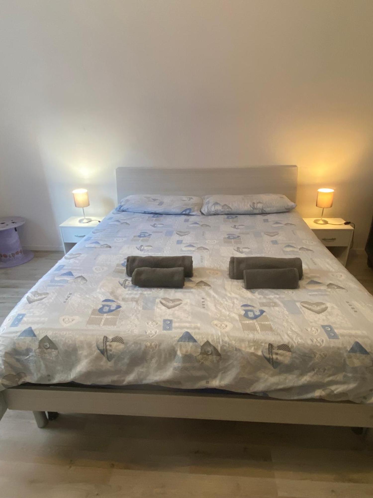 Casa Manolo Corsico Navigli Suite Apartment Milan Bagian luar foto
